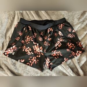 Under Armour Mileage 3.0 Running Shorts Black Hawaiian Floral Heatgear M Lined